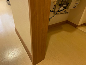 トイレ枠シート貼替え補修
 after