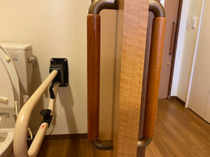 トイレ取手タッチアップ補修 after